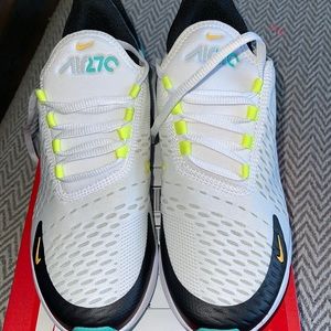 Never wear it just bought it to big for me